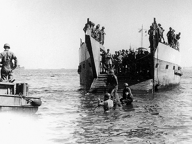 Yellow Beach - Bay of Pampelonne 1944 - Operation Dragoon - U.S. 3rd Infantry Division WWII